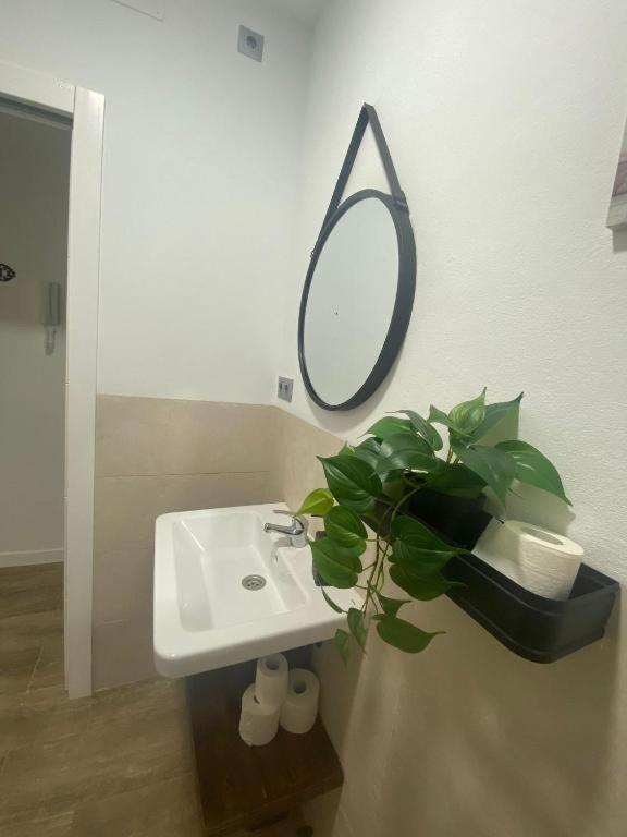 Family Apartment In Triana Seville Luaran gambar