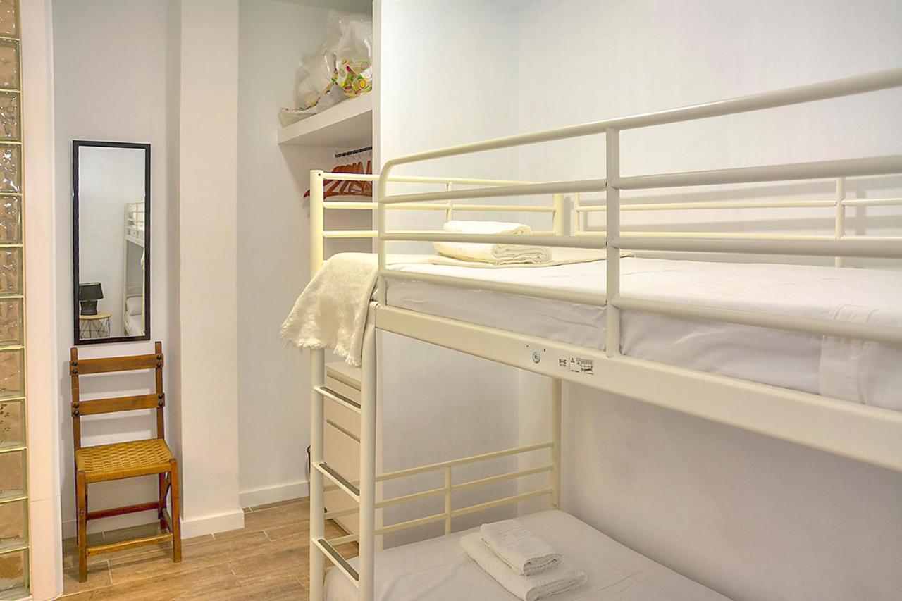 Family Apartment In Triana Seville Luaran gambar